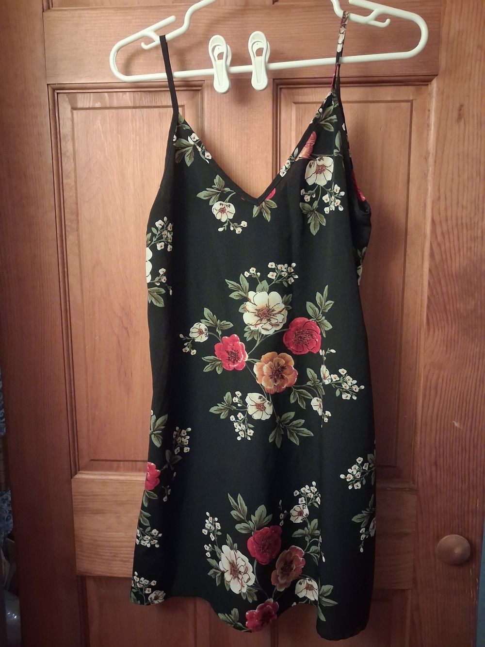 SHEIN Black Floral Mini Slip Dress with Red & Cream Blooms